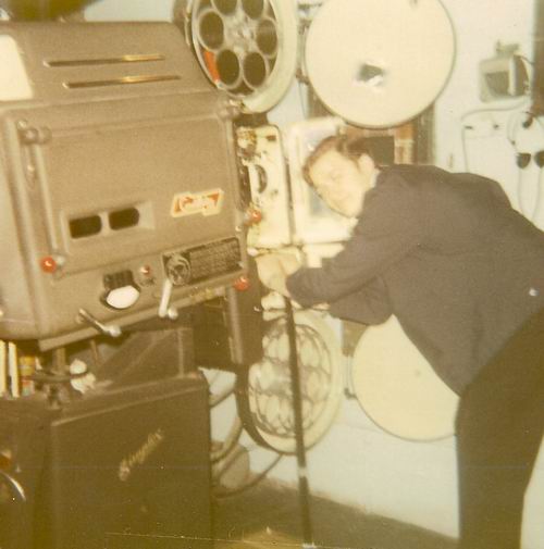 Algiers Drive-In Theatre - Projectonist 1969 From Fredrick Ryan (newer photo)